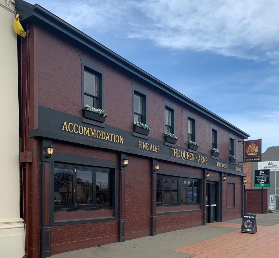 Longford Queens Arms Hotel מראה חיצוני תמונה